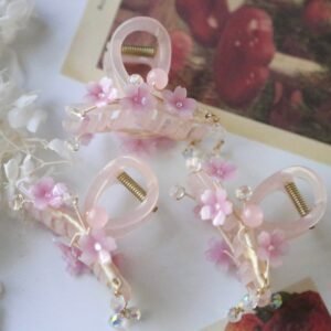 Mini Sakura Claw Clip